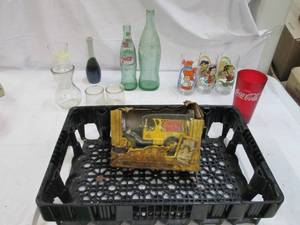 lot 176 image: Vintage glassware and Coca Cola ite...