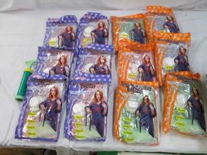 lot 203 image: 12 vacuum compressed bag fai clothi...