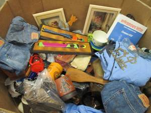 lot 212 image: 13 pallet of vintage unsold or unc...