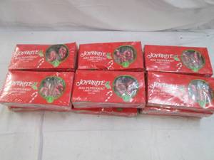 lot 223 image: 18 boxes of Joybrite mini peppermin...