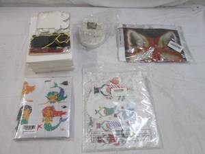 lot 258 image: Variety of craft projects and activ...
