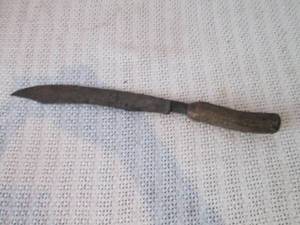 lot 317 image: Large primative knife...