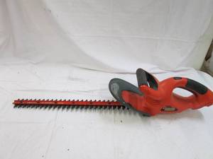 lot 8 image: Black & Decker 20 cordless Hedgeho...