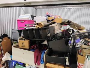 lot 2 image: 10x10 Unit - Furniture & Miscellaneous Household