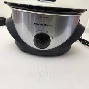 lot 14 image: New Hamilton Beach Slow Cooker
