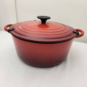 lot 20 image: Like New Le Creuset Signature Cast Iron 5.5 Half Quart Enamelled Braiser in Flame