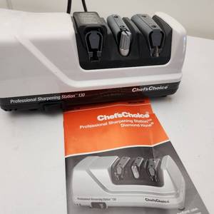 lot 47 image: Chefs Choice Professional Sharpening Station Model 130