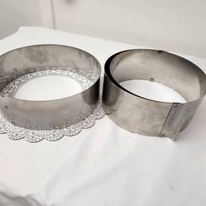lot 114 image: Custom Round Cake Cutters
