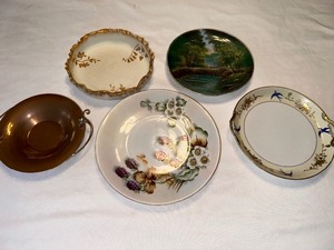 lot 154 image: Variety of Vintage Decorative Dishes