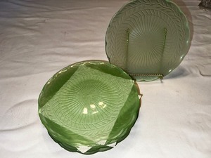 lot 163 image: Vintage Green Glass Dessert Plates