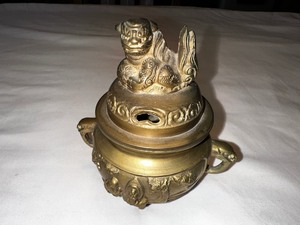 lot 203 image: Vintage Chinese Foo Dog Incense Holder Brass Burner