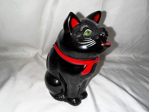 lot 210 image: Shafford Vintage Black Cat Creamer