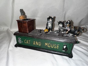 lot 213 image: Cat And Mouse Cast Iron Collectible Bank 8 X 3 X 5