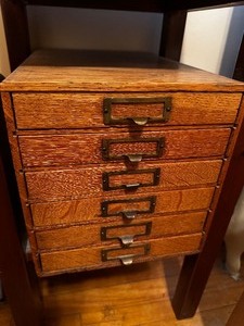 lot 219 image: Vintage 6 Drawer File Cabinet Measuring 10 X 15.5 X 10