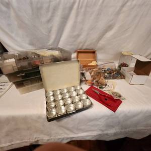 lot 225 image: Variety of Beading Craft Supplies