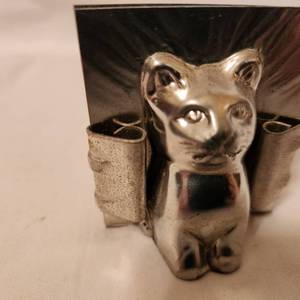 lot 251 image: Antique Chocolate Cat Candy Metal Mold