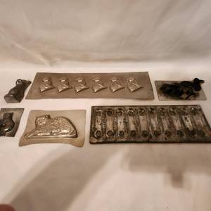 lot 273 image: Variety of Vintage Candy Molds