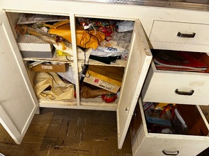 lot 386 image: Large Variety of Craft Supplies