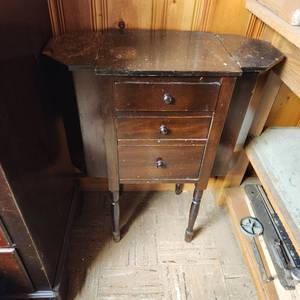 lot 310 image: Vintage Sewing Table Measuring 24 X 12 X 29
