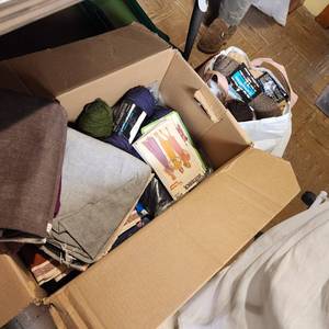 lot 313 image: Large Box Of Fabric, Yarn And Patterns