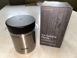 lot 416 image: Thermos Vacuum Insulated Food Jar and Ice Sphere Molds