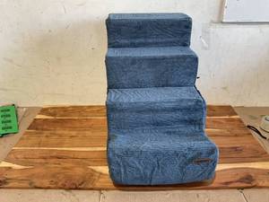 lot 331 image: Lesure Dog Stairs for Small Dogs - Pet Stairs for High Beds and Couch, Folding Pet Steps, 4 Steps, Height 18 inches
