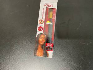 lot 352 image: KISS USA Professional LED Display Polished Gold Ceramic Pressing Comb, Adult, All Hair Types