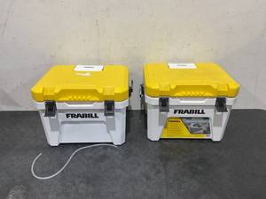 lot 207 image: 2PCS Frabill Magnum Bait Station 19 Quart Live Bait Well