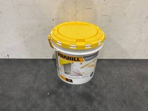 lot 220 image: Frabill Aerated Fishing Tackle Boxes & Bait Storage, WhiteYellow, 1.3 gal