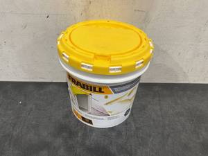 lot 222 image: Frabill Aerated Fishing Tackle Boxes & Bait Storage, WhiteYellow, 1.3 gal