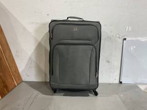 lot 147 image: Protege 4 Pc Spinner Luggage Set With 28 & 24 Check Bags, 20 Carry-on, Gray