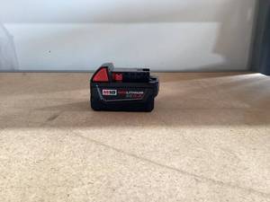 lot 418 image: Milwaukee 48-11-1850 M18 Redlithium 5.0Ah Battery
