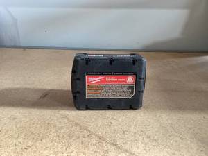 lot 427 image: Milwaukee 48-11-1850 M18 Redlithium 5.0Ah Battery