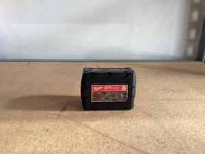 lot 438 image: Milwaukee 48-11-1850 M18 Redlithium 5.0Ah Battery