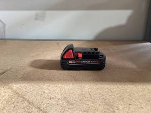lot 451 image: Milwaukee 48-11-1820 M18 18v REDLITHIUM 2.0 Compact Battery