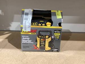 lot 197 image: Everstart 800 Peak Amp Jump Starter w 120 PSI Compressor, pivoting LED light, 3X USB ports