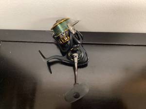 lot 57 image: Daiwa BG Spinning Reel 4000
