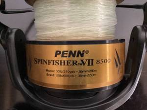 lot 74 image: PENN SPINFISHER VII SPINNING REEL 8500