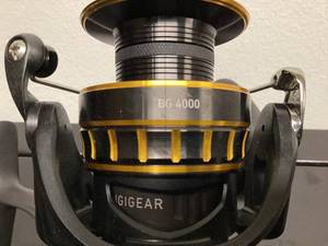 lot 75 image: Daiwa BG Spinning Reel 4000