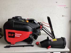 lot 564 image: PowerSmart 21 212cc Single Stage Gas Snow Blower with 4-Stroke Engine
