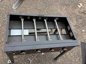 lot 565 image: Blackstone Original 4-Burner 36 Propane Omnivore Griddle with Hard Cover