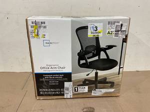 lot 278 image: Mainstays Ergonomic Mesh Back Task Office Chair with Flip-up Arms