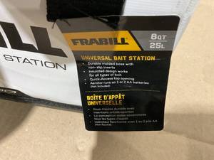 lot 227 image: Frabill Universal Bait Station 8 QT