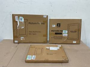 lot 231 image: LOT OF 3 Picture Frames
