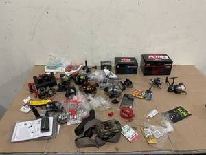 lot 272 image: LOT OF Fishing Reels