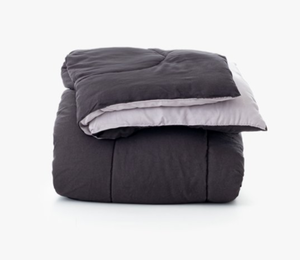 lot 529 image: Bedsure Fully Reversible Comforter in Black and Gray Full