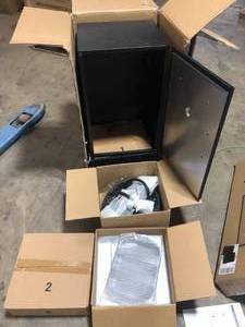 Masterbuilt 30 in. Dual Fuel Propane Gas and Charcoal Smoker in Black Customer Returns See Pictures