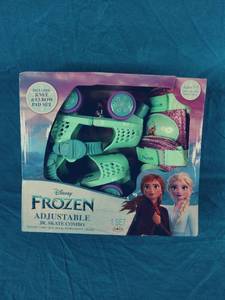 lot 88 image: New Disney Frozen Kids Roller Skate with Pad Set