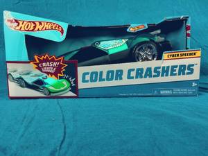 lot 89 image: Hot Wheels Color Crashers Cyber Speeder Motorized Toy Vehicle
