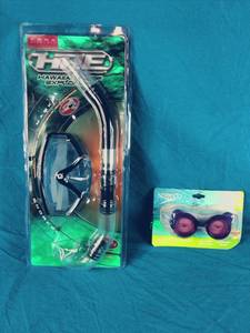 lot 104 image: New Dive Set Action Keiki and Speedo Goggles Kids Recreation Sunglass Style Swimming Beach Size 3-6